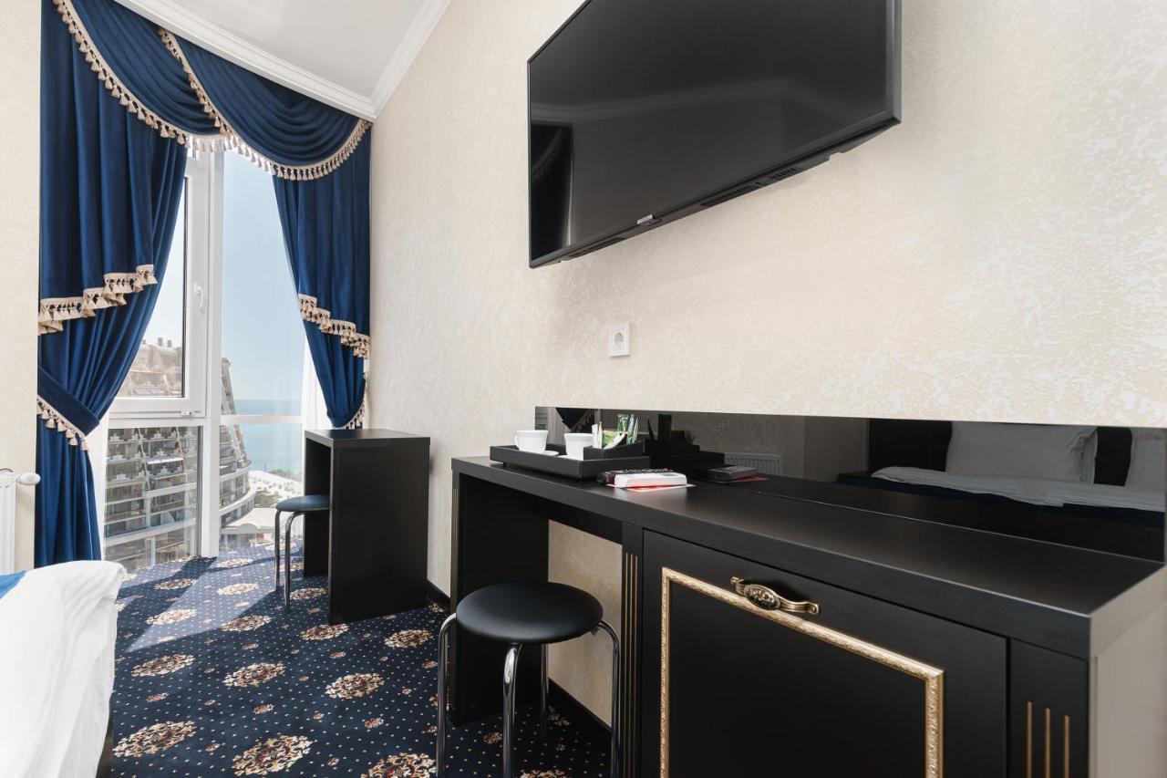 Apart Hotel D'Monica Odessa Dış mekan fotoğraf