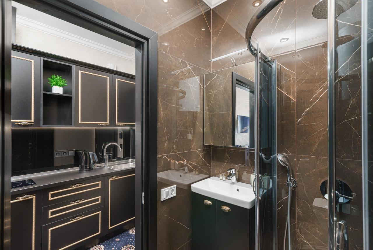 Apart Hotel D'Monica Odessa Dış mekan fotoğraf